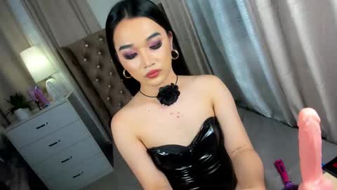 Snapshot of indestructabletrixie chatting on 12-22-24, 03:44 indestructabletrixie online show from 12-22-24, 03:44