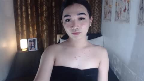 Snapshot of indestructabletrixie chatting on 01-06-25, 10:02 indestructabletrixie online show from 01-06-25, 10:02