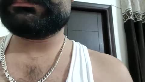 Snapshot of indian_hunkman chatting on 09-21-25, 08:21 Hunter online show from 09-21-25, 08:21