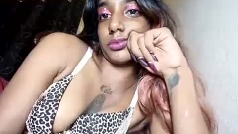 Snapshot of indian_succubus chatting on 06-22-26, 09:01 Perky baby online show from 06-22-26, 09:01