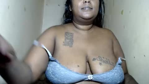 Snapshot of indiancoco chatting on 05-27-26, 06:16 candice online show from 05-27-26, 06:16