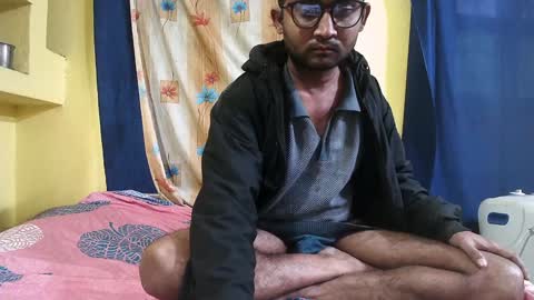 Snapshot of indiancumking chatting on 01-05-25, 11:04 inindiancumking online show from 01-05-25, 11:04