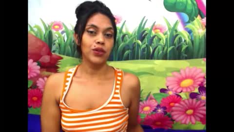 Snapshot of indiandesire4u69 chatting on 10-14-25, 08:20 Lia online show from 10-14-25, 08:20