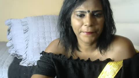Snapshot of indiandreams_ chatting on 07-10-26, 09:56 Palavi online show from 07-10-26, 09:56