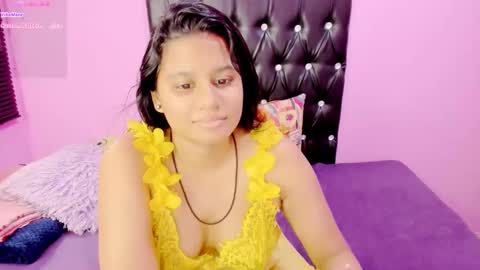 PARADISEQUEEN online show from 01-04-25, 11:11