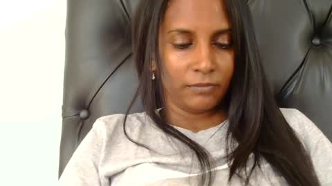 Snapshot of indianjasmin chatting on 06-14-26, 07:54 priya online show from 06-14-26, 07:54
