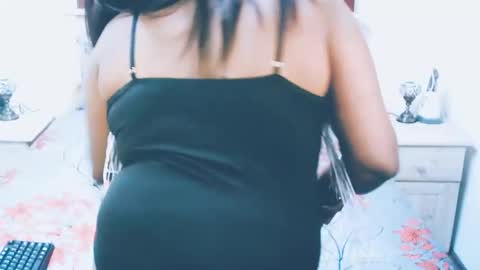 Snapshot of indianlust69 chatting on 10-02-25, 06:59 Amy online show from 10-02-25, 06:59