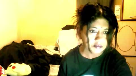 indianpleasures21 online show from 04-21-26, 01:42