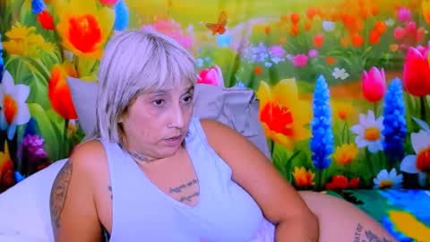 Snapshot of indianroxy27 chatting on 06-24-26, 08:19 indianroxy27 online show from 06-24-26, 08:19