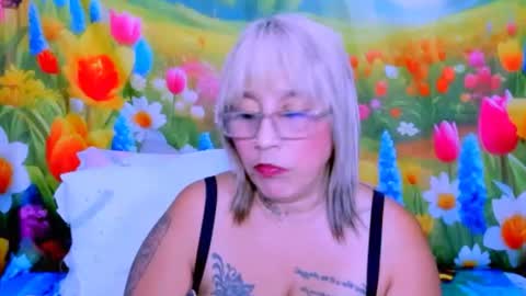 Snapshot of indianroxy27 chatting on 07-21-26, 06:10 indianroxy27 online show from 07-21-26, 06:10