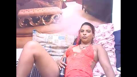 Snapshot of indiansexyass4u2luv chatting on 02-18-25, 04:26 indiansexyass4u2luv online show from 02-18-25, 04:26