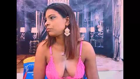 Snapshot of indiansexyass4u2luv chatting on 11-26-25, 06:53 indiansexyass4u2luv online show from 11-26-25, 06:53