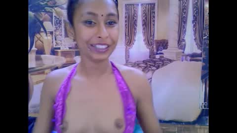 indiansexybutt4u2luv online show from 02-26-26, 06:12