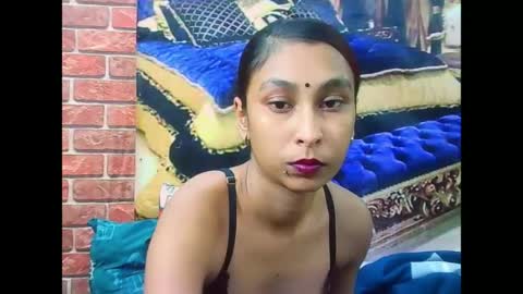 Snapshot of indiansexybutt4u2luv chatting on 06-17-26, 05:21 indiansexybutt4u2luv online show from 06-17-26, 05:21