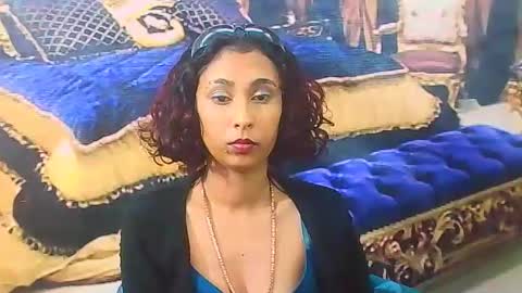 Snapshot of indiansexybutt4u2luv chatting on 07-11-26, 05:54 indiansexybutt4u2luv online show from 07-11-26, 05:54