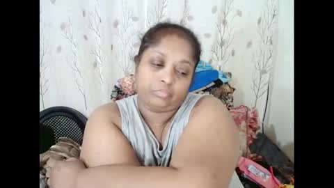 Snapshot of indiantasha chatting on 09-28-25, 06:41 indiantasha online show from 09-28-25, 06:41