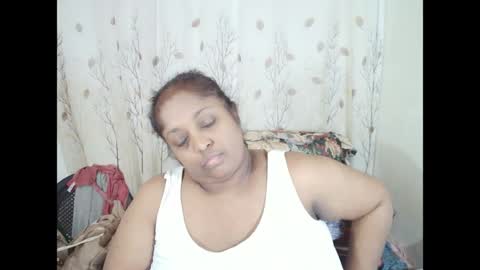 Snapshot of indiantasha chatting on 06-27-26, 12:22 indiantasha online show from 06-27-26, 12:22