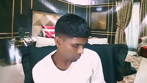 Snapshot of indianthuggin chatting on 06-20-26, 01:09 BabyFace online show from 06-20-26, 01:09