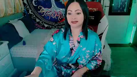 Snapshot of indica_me chatting on 06-29-26, 08:09 indica_me online show from 06-29-26, 08:09
