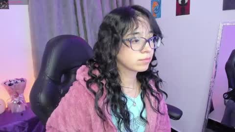 Snapshot of indra_cam chatting on 06-03-26, 04:15 Diana online show from 06-03-26, 04:15