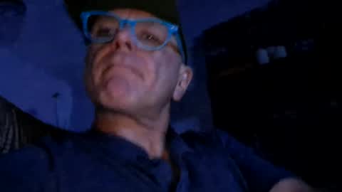 inertiageek9999 online show from 09-25-25, 08:07