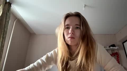 Snapshot of inespacheco chatting on 06-11-26, 03:21 Sofia online show from 06-11-26, 03:21
