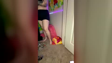 InfamousLibby  Linktree  online show from 02-23-26, 01:58