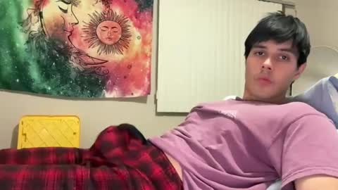 Snapshot of infamouslucas chatting on 12-19-24, 12:13 Lucas online show from 12-19-24, 12:13