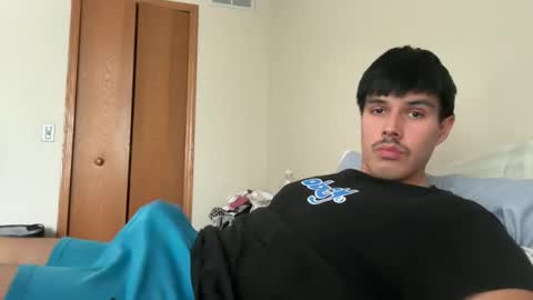 Snapshot of infamouslucas chatting on 01-11-25, 07:49 Lucas online show from 01-11-25, 07:49