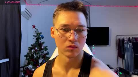 Snapshot of infernolustt chatting on 01-08-26, 09:44 infernolustt online show from 01-08-26, 09:44