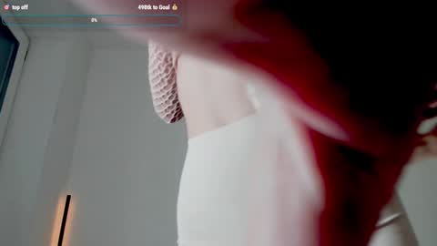 Snapshot of infinite_reality chatting on 09-26-25, 03:27 Sabi online show from 09-26-25, 03:27