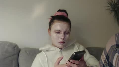 Snapshot of infinitiq45 chatting on 02-21-25, 10:04 Sweet girl online show from 02-21-25, 10:04