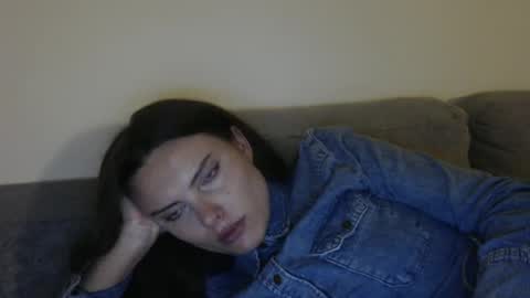 Snapshot of infinitiq45 chatting on 10-15-25, 09:15 Sweet girl online show from 10-15-25, 09:15