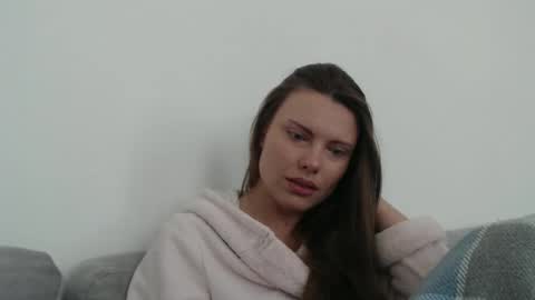 Sweet girl online show from 04-06-26, 09:54