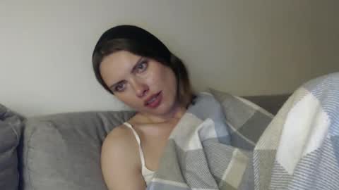 Sweet girl online show from 04-13-26, 08:47