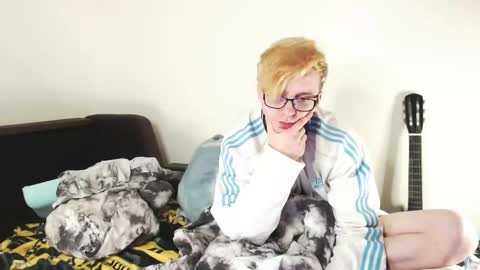 Snapshot of infinity_of_love chatting on 11-12-25, 07:03 Jeremy online show from 11-12-25, 07:03