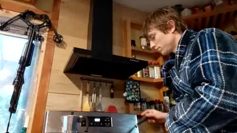 Snapshot of info_chat chatting on 02-22-26, 05:55 sir. Grummps online show from 02-22-26, 05:55