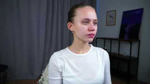 Snapshot of ingerperrucci chatting on 11-19-25, 09:42 ingerperrucci online show from 11-19-25, 09:42