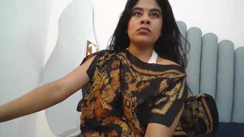 Snapshot of iniyalaboni chatting on 02-17-25, 08:58 Iniya online show from 02-17-25, 08:58