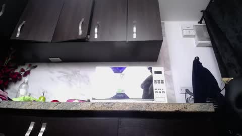 Snapshot of iniyalaboni chatting on 11-06-25, 10:21 Iniya online show from 11-06-25, 10:21