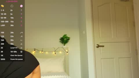 Mila Reef online show from 02-06-26, 12:04