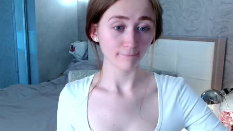 Snapshot of innnita chatting on 03-05-25, 02:01 Lina online show from 03-05-25, 02:01