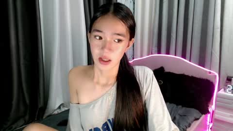 Reign online show from 04-14-26, 06:25