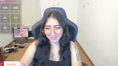 Snapshot of innocentchurchgirlll chatting on 07-10-26, 12:04 Luna online show from 07-10-26, 12:04