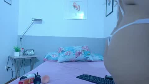 innocenthazel online show from 03-22-26, 12:41