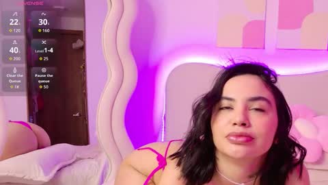 SELENA  online show from 09-18-25, 02:08