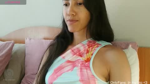 Laroa online show from 02-15-26, 10:39