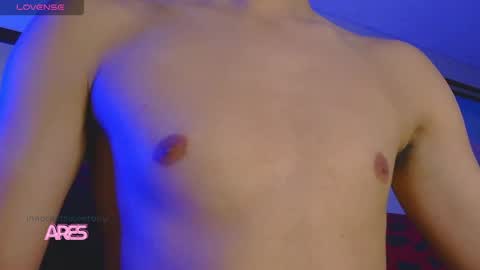 Snapshot of innocentsweetboy chatting on 03-10-25, 11:53 Aaron online show from 03-10-25, 11:53