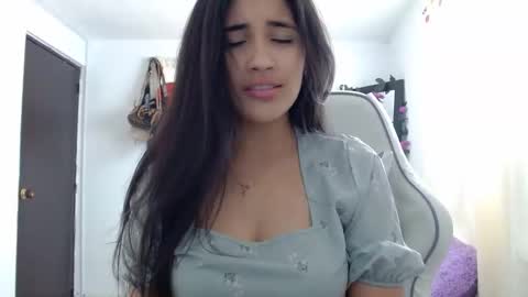 Snapshot of inocentheaven chatting on 01-21-25, 01:22 Celeste online show from 01-21-25, 01:22