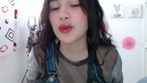 Snapshot of inocentheaven chatting on 10-30-25, 12:17 Celeste online show from 10-30-25, 12:17